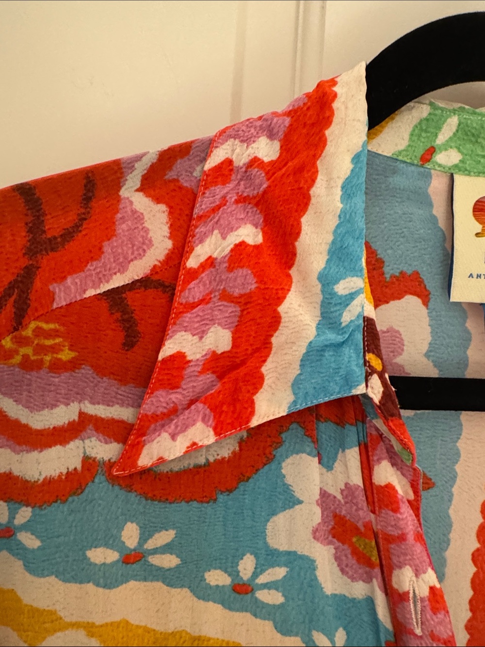 FARM Rio Multicolor Floral Button-Down Shirt - Picture 6 of 11